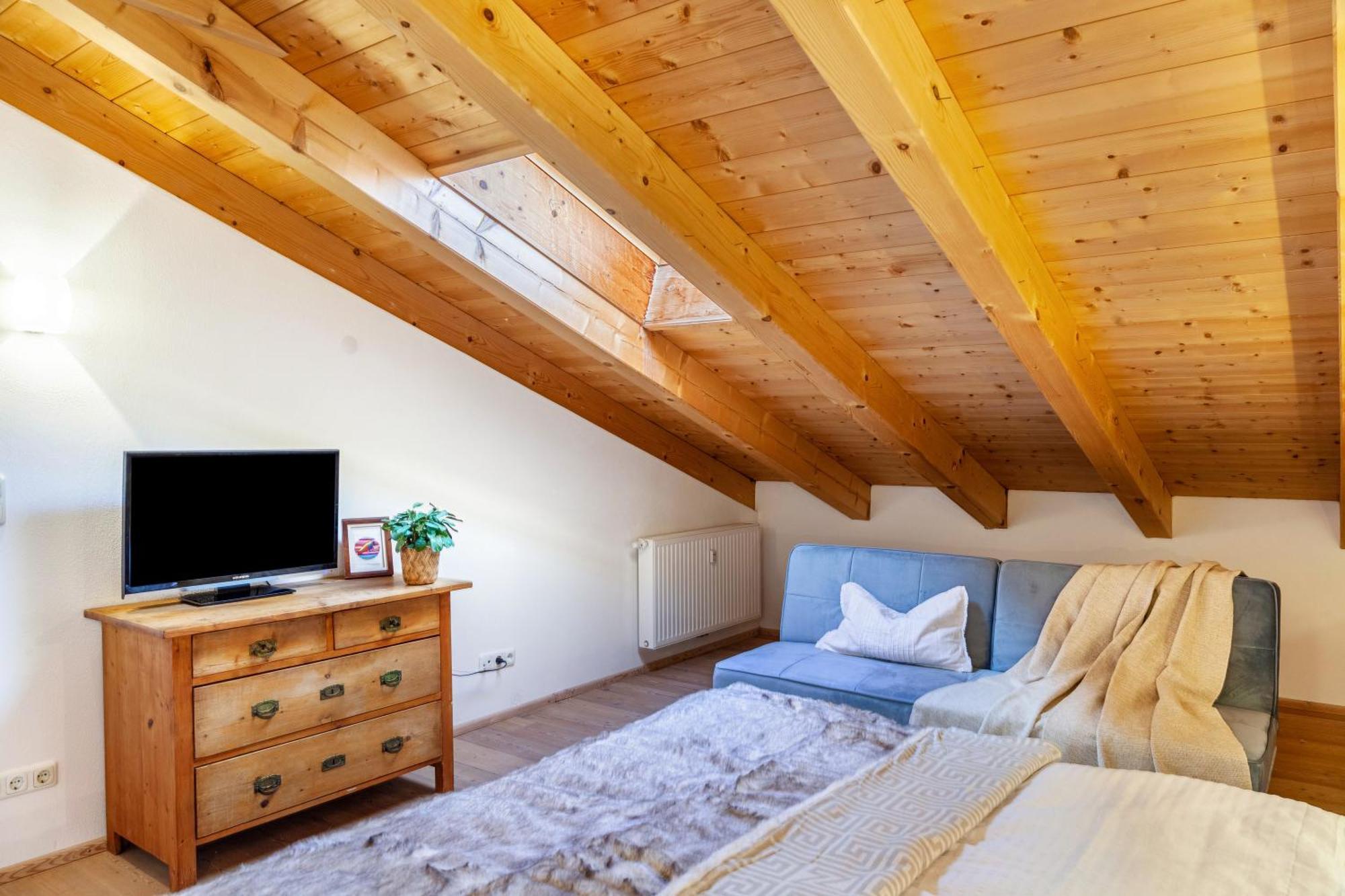 Ferienwohnung Siebzehn35 Гармиш-Партенкирхен Екстериор снимка